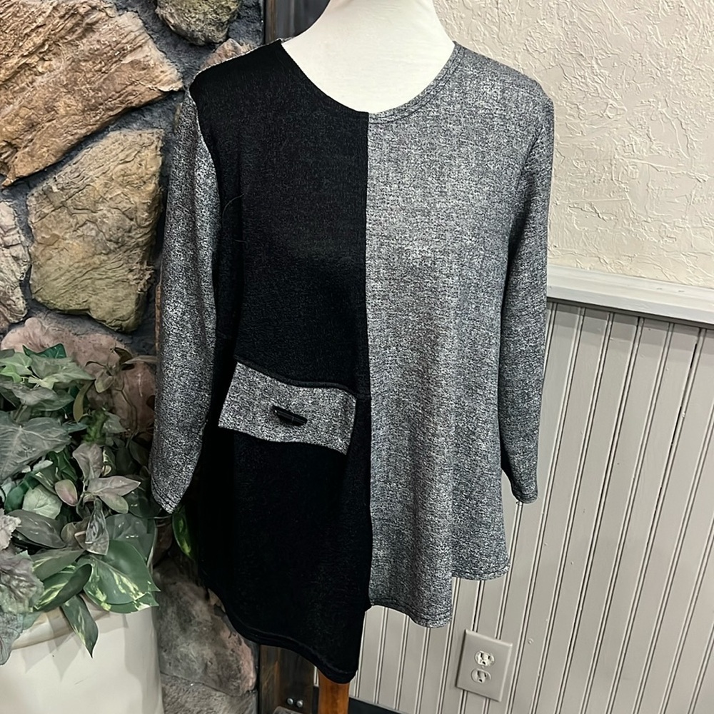 Seven Karat Top